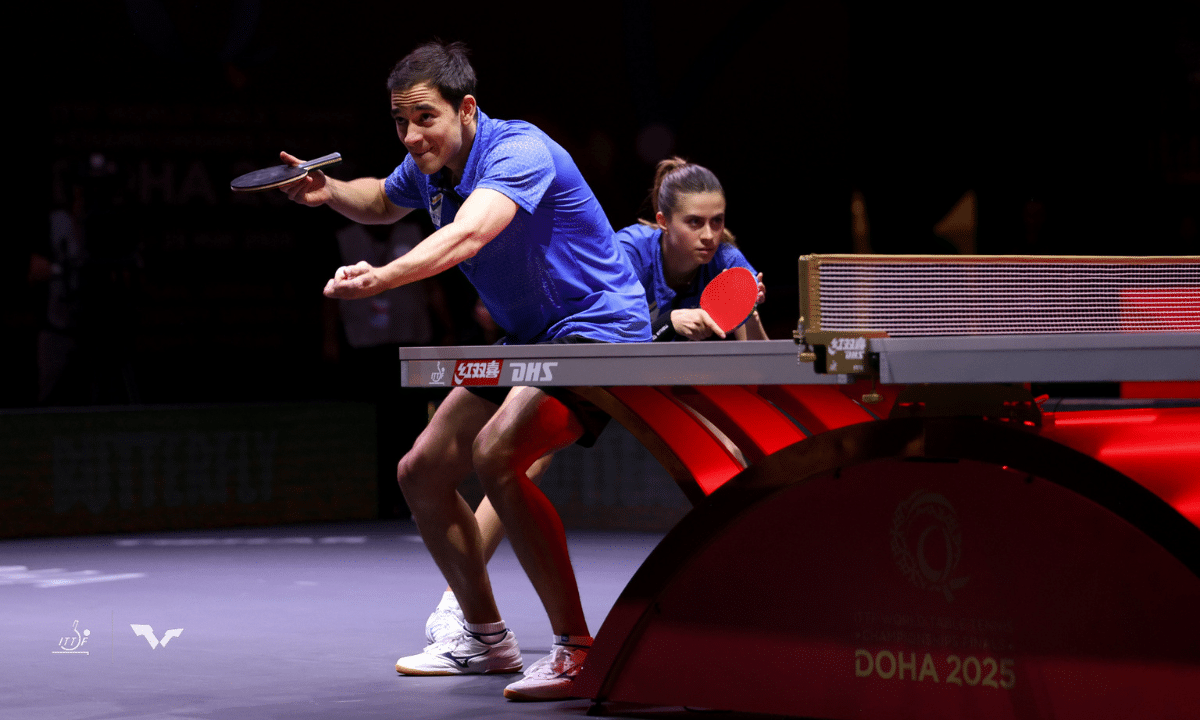 Hugo Calderano e Bruna Takahashi em jogo do WTT Star Contender de Ljubljana duplas mistas tênis de mesa