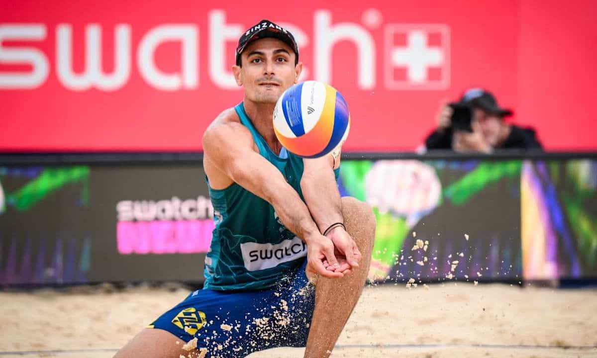 André e seu parceiro, George, foram a única dupla do Brasil a vencer no primeiro dia da fase de grupos do Elite 16 de Gstaad de vôlei de praia