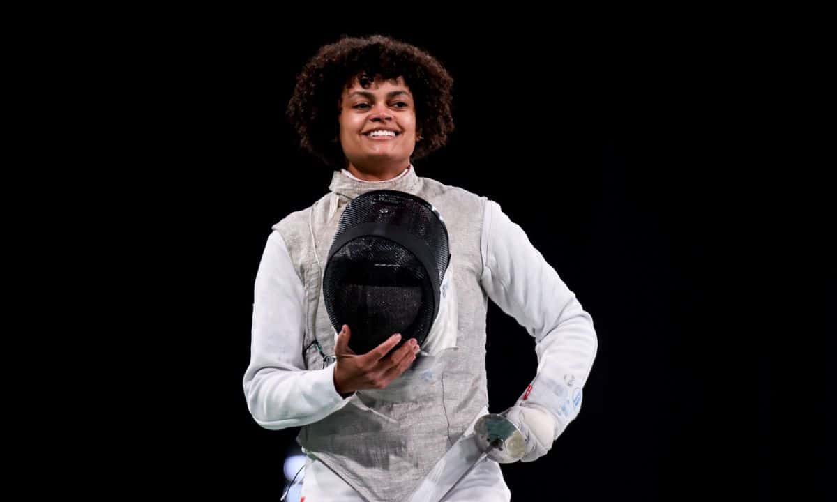 Bia Bulcão avança para a chave principal do Mundial de esgrima