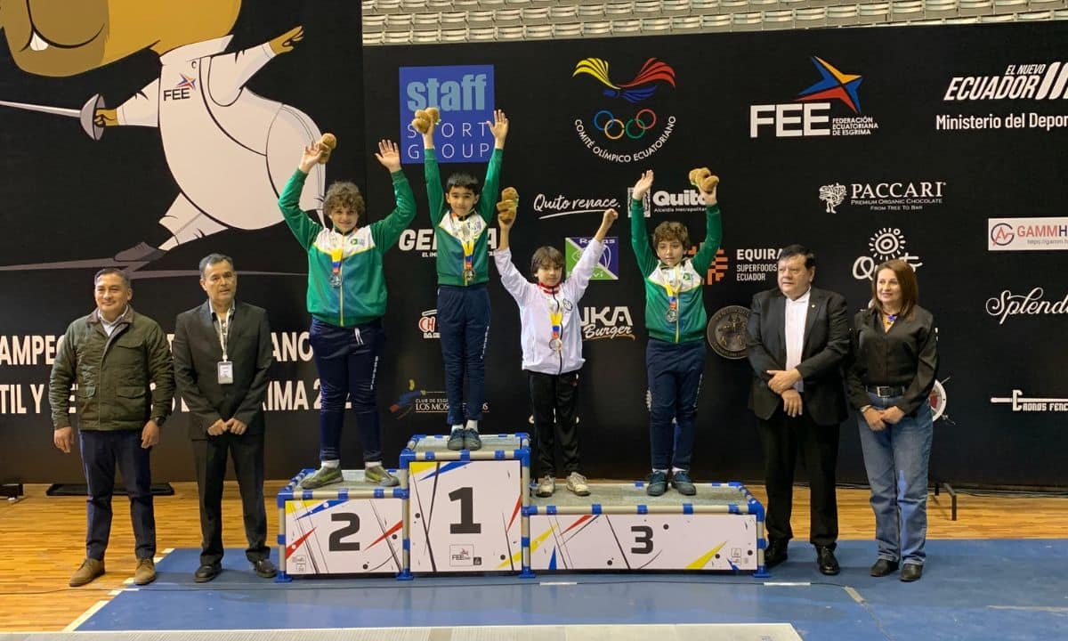 Brasil ganha ouro, prata e bronze no florete masculino do Campeonato Sul-Americano Juvenil de esgrima