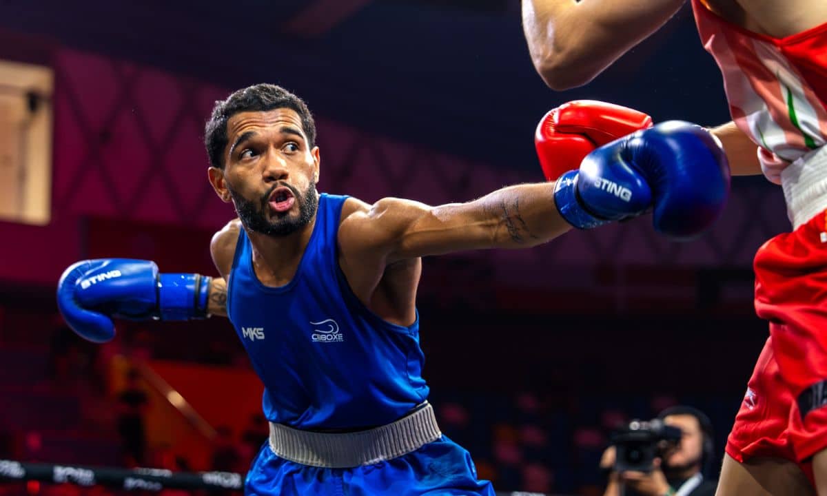Luiz Gabriel está na semifinal da Copa do Mundo de boxe no Cazaquistão