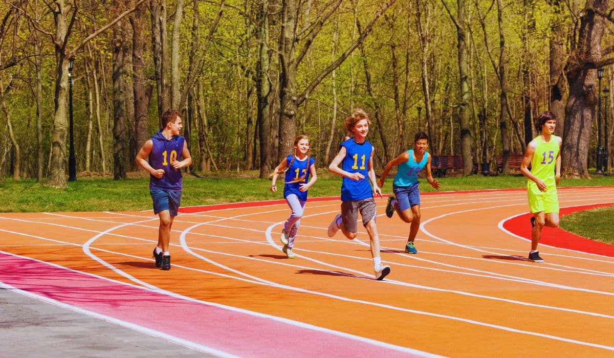 Atletismo para crianças- coordenação, velocidade e confiança