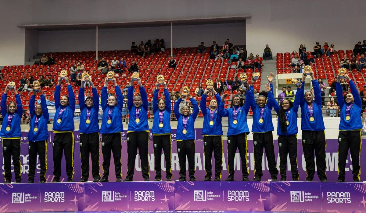 Brasil comemora a conquista da medalha de ouro nos Jogos Pan-Americanos Júnior no handebol feminino