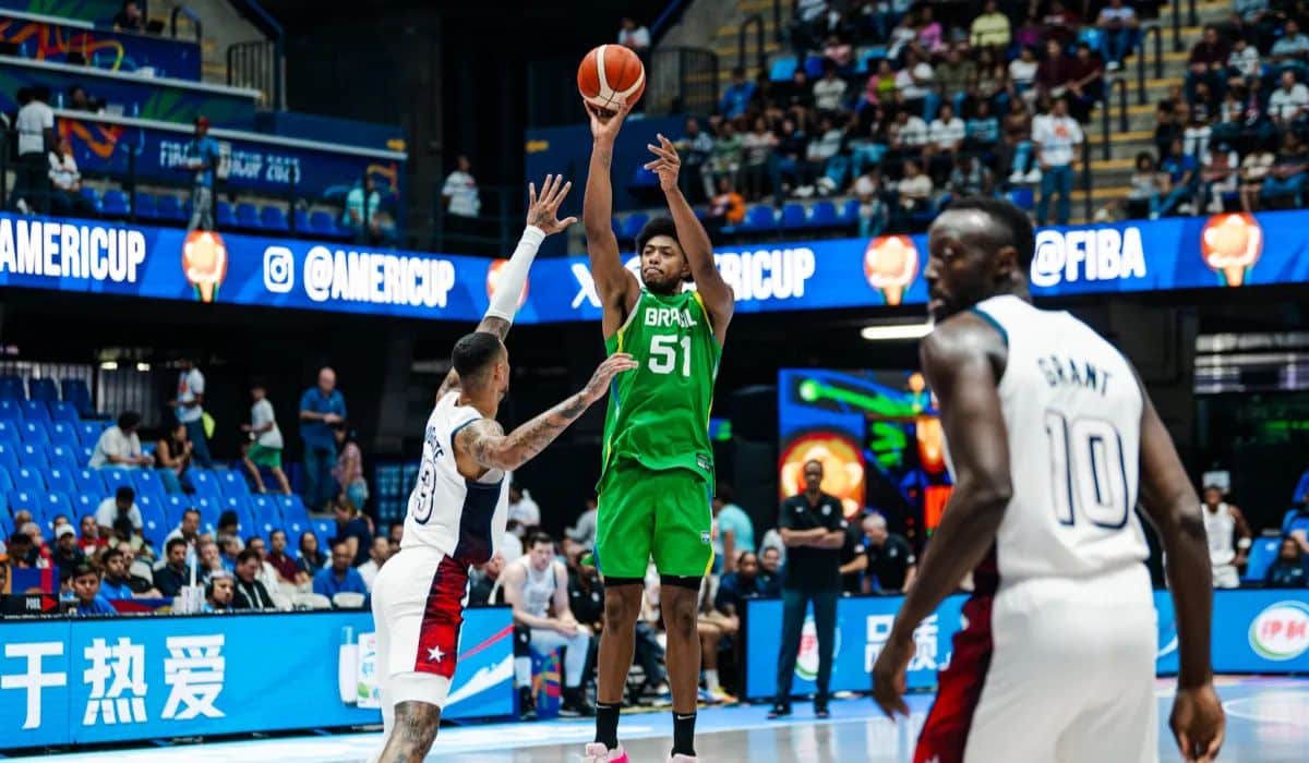 Brasil, de Bruno Caboclo, enfrenta os Estados Unidos na semifinal da Americup de basquete masculino