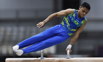 Pedro Silvestre é ouro no cavalo com alças do Pan Júnior Individual geral do Mundial Júnior de Ginástica Artística final