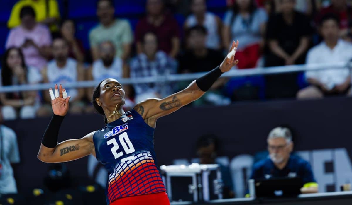 República Dominicana, de Brayelin Martinez, será a adversária do Brasil nas oitavas de final do Mundial de vôlei feminino (Volleyball World)