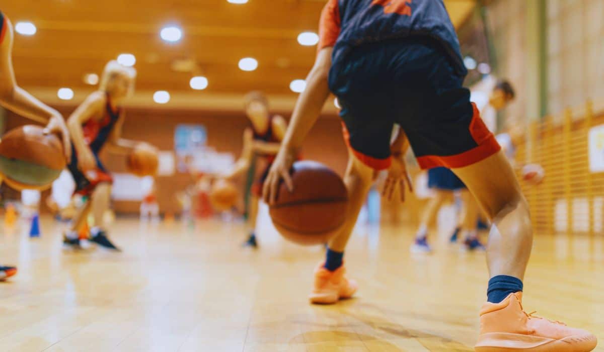Exercícios para melhorar drible, velocidade e resistência no basquete