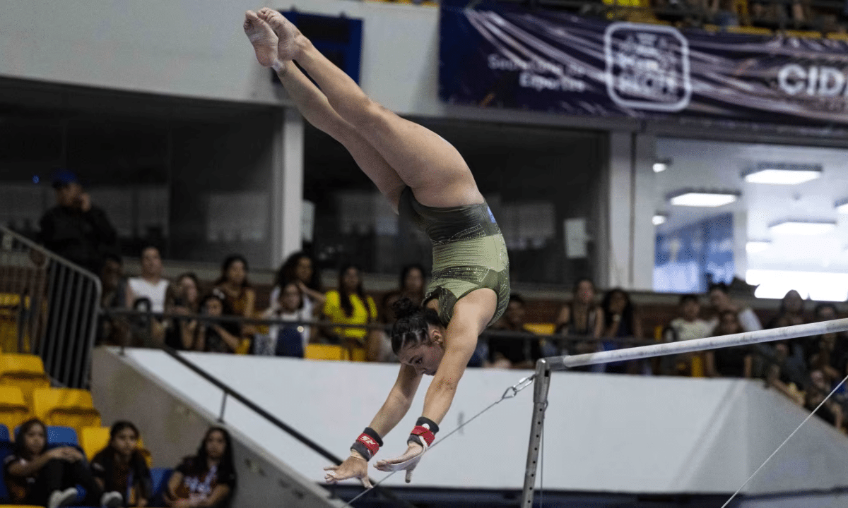 Ana Luiza Lima vai ao pódio pela primeira vez em Copas do Mundo