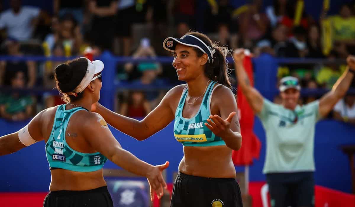 Ana Patrícia e Duda voltam ao top-10 do ranking mundial do vôlei de praia (Volleyball World)