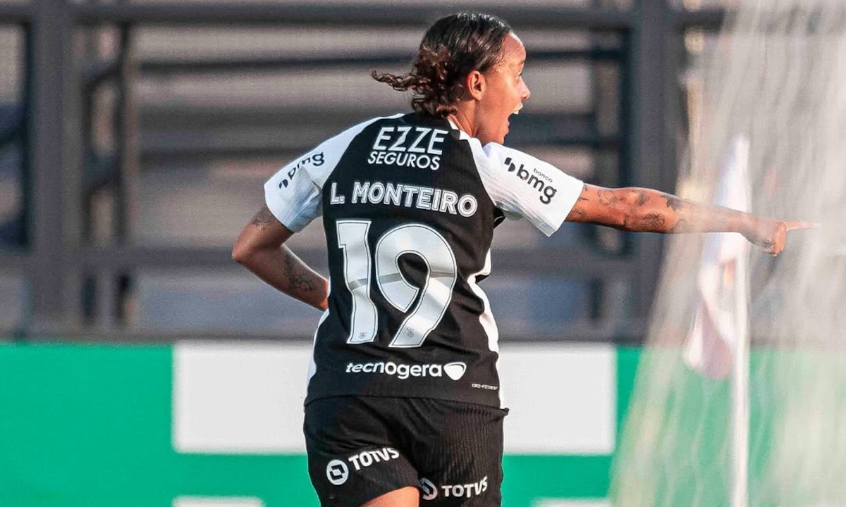 Letícia Monteiro marcou o primeiro gol do Corinthians na vitória de virada por 3 a 2 pelo Paulista contra o Bragantino