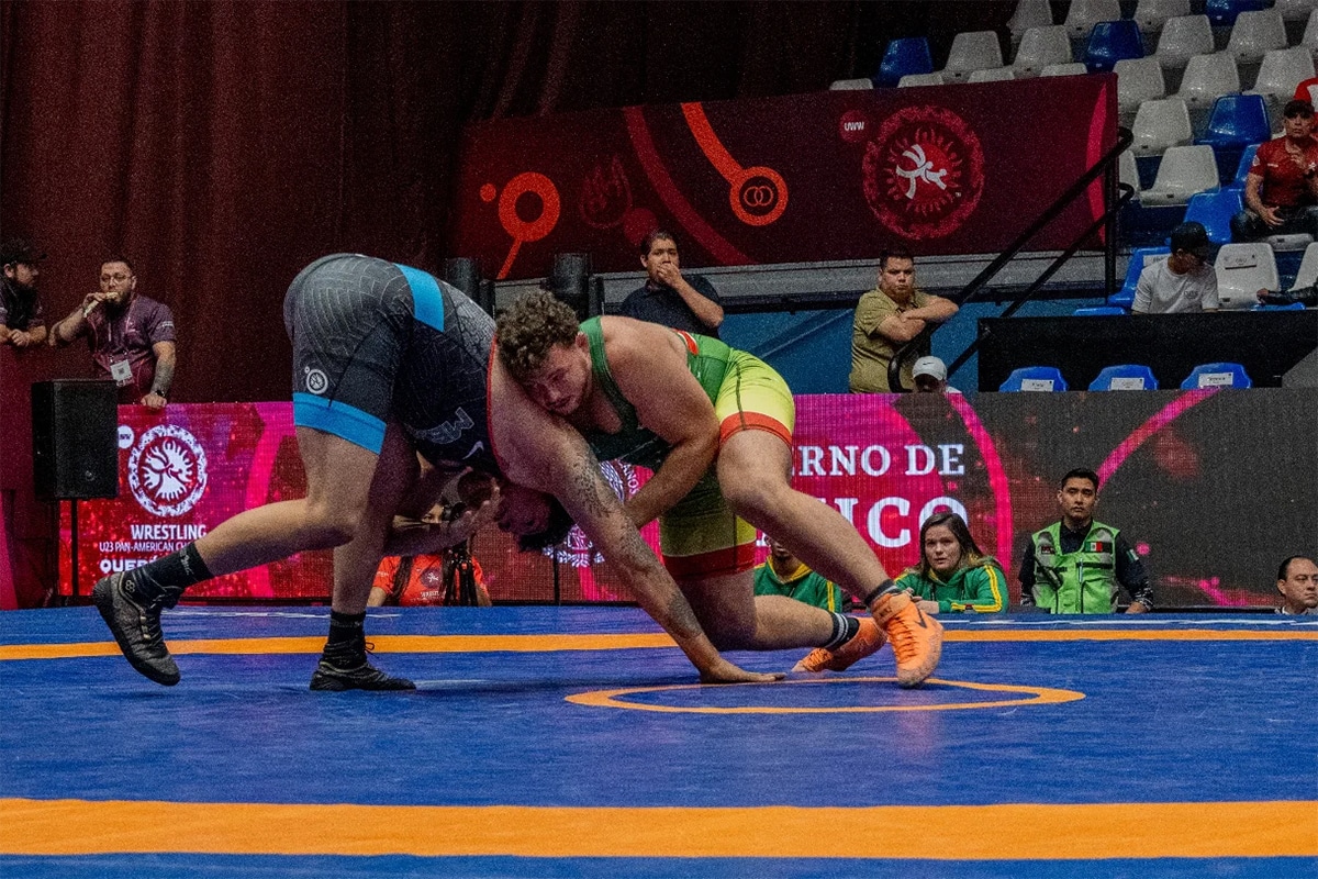 Na imagem, Gabriel Silva em combate.