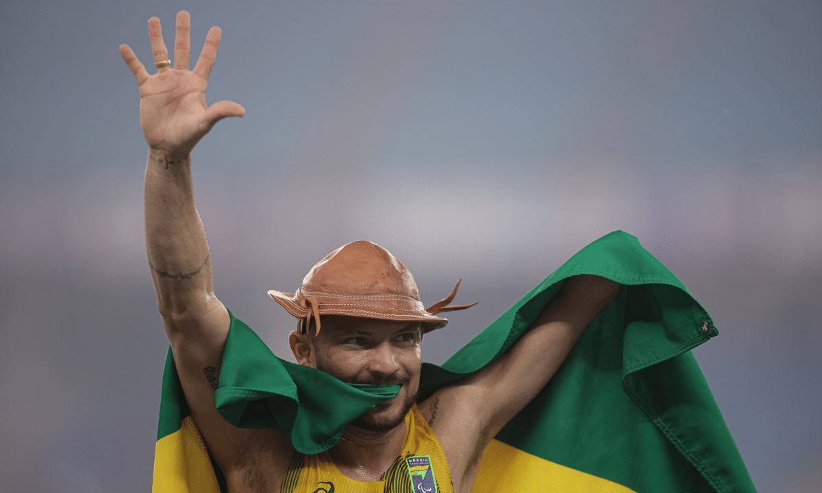 Petrúcio é penta e Beth tetra na abertura do Mundial de Atletismo Paralímpico