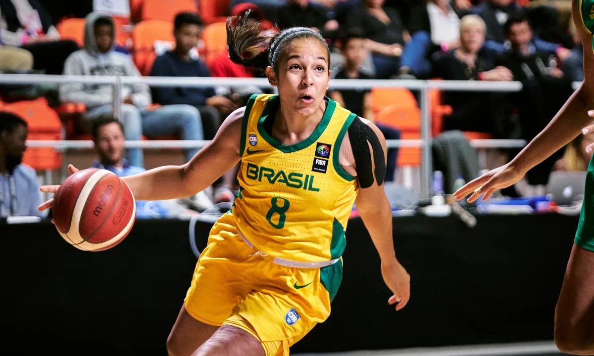 Tainá Paixão anunciada por São José para jogar o Paulista de basquete feminino