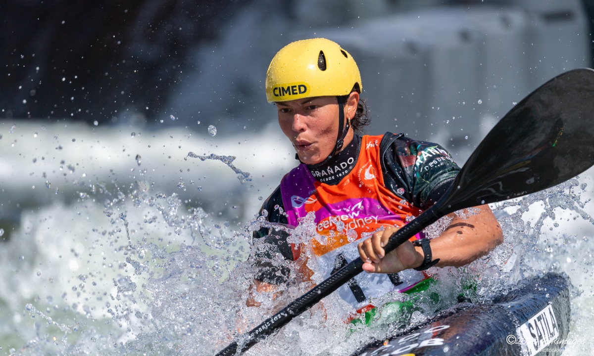 Ana Sátila avança à final na água, mas é desclassificada após pesagem