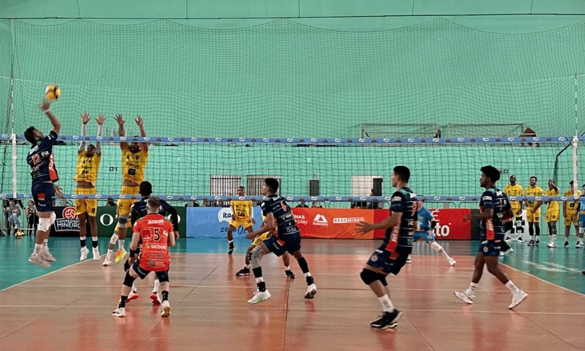 Mineiro de Vôlei semifinais têm Minas x Monte Carmelo e Cruzeiro x Praia