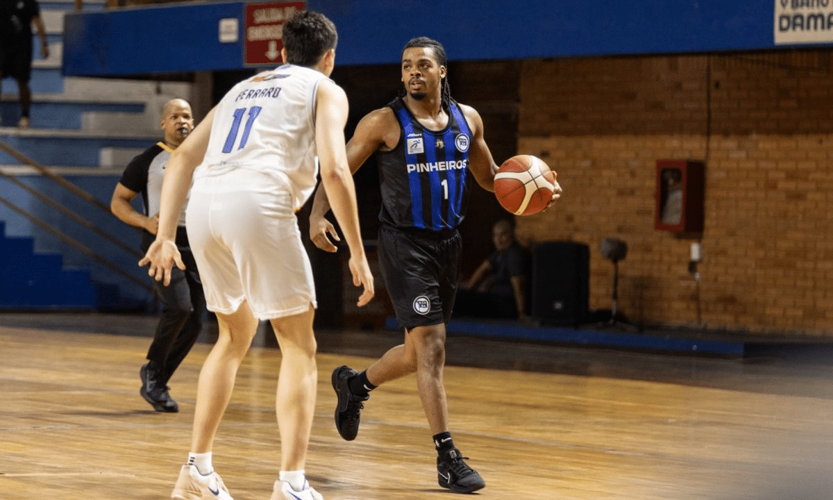 Pinheiros perde na estreia da Liga Sul-Americana de Basquete