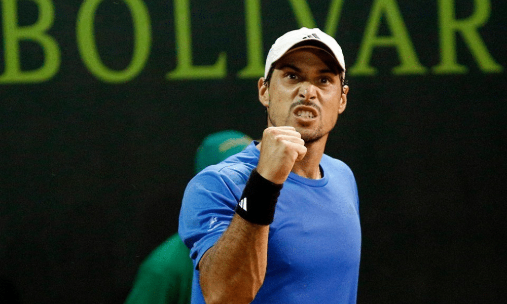 Fernando Romboli vence mais uma e chega  semi de duplas em | Esportes | QTU - Notícias