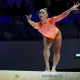 Flávia Saraiva compete na trave no Mundial de Ginástica Artística