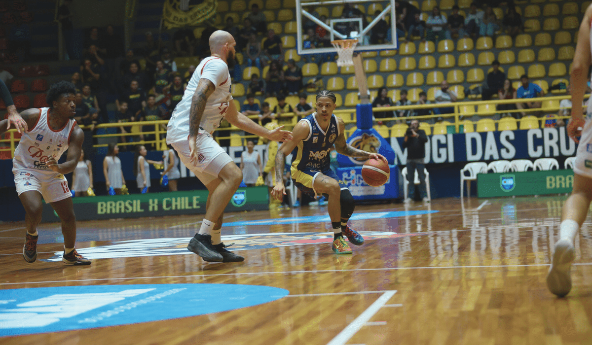 O Mogi venceu o Pato e assumiu a terceira posição do NBB