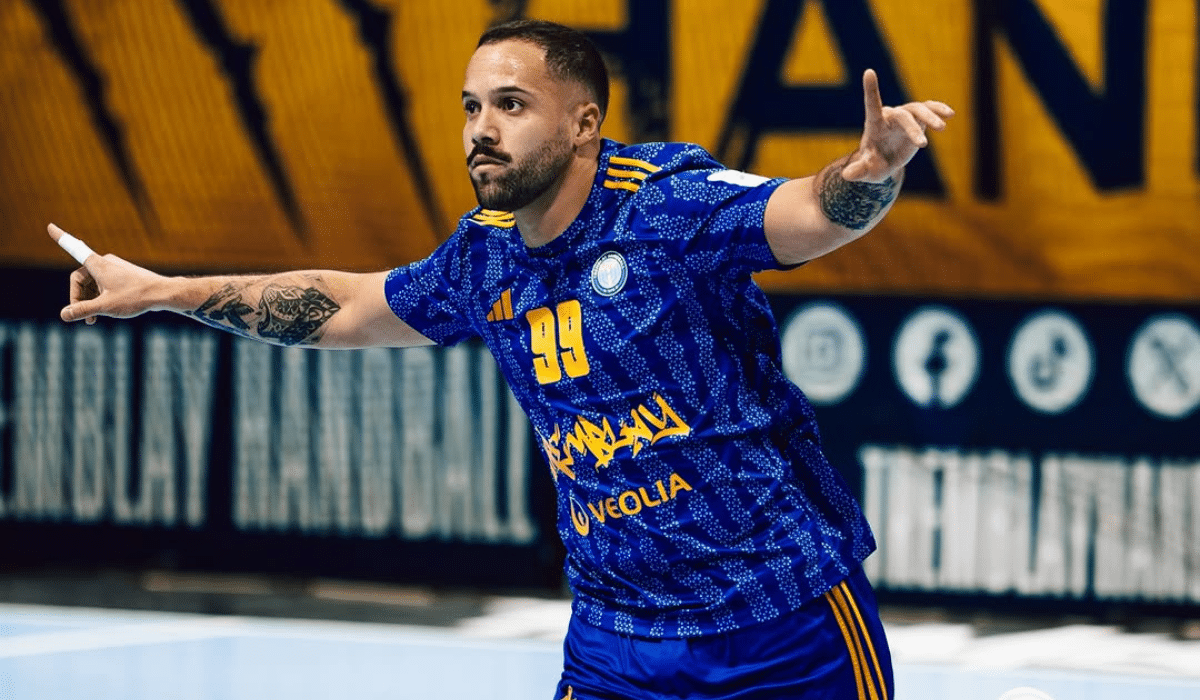 Jean-Pierre Dupoux brilhou como goleador na vitória de sua equipe na Liga Francesa de handebol (Foto: Max Grellier/@mgvishoot)