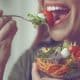 Por que comer devagar ajuda na digestão e no rendimento físico?