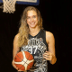 Iza Varejão, pivô do Partizan - Basquete