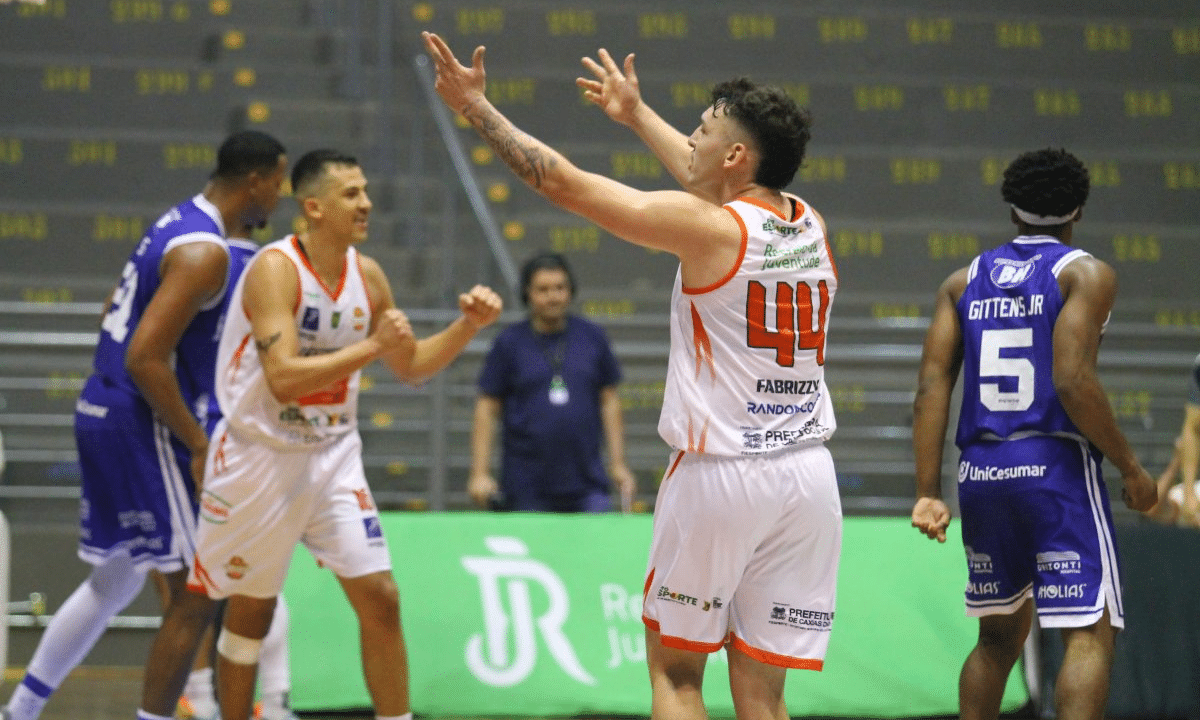 Caxias vence e faz Cruzeiro se aproximar da zona de rebaixamento do NBB