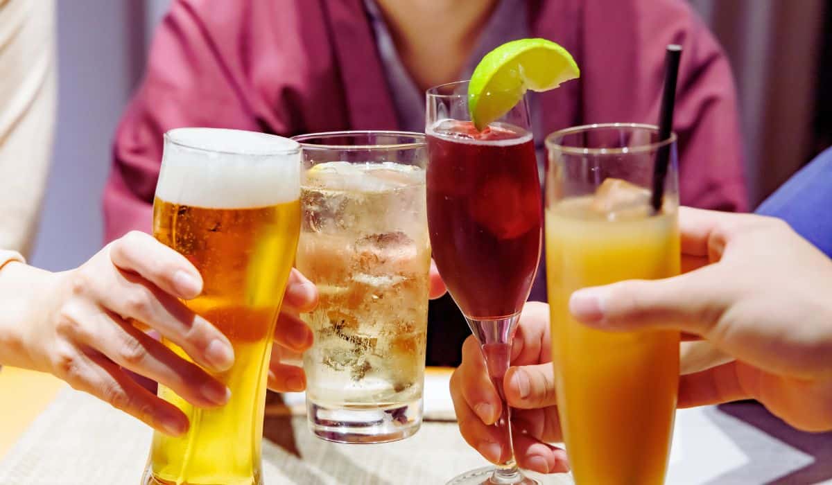 Como equilibrar bebidas alcoólicas e bem-estar nas festas de fim de ano