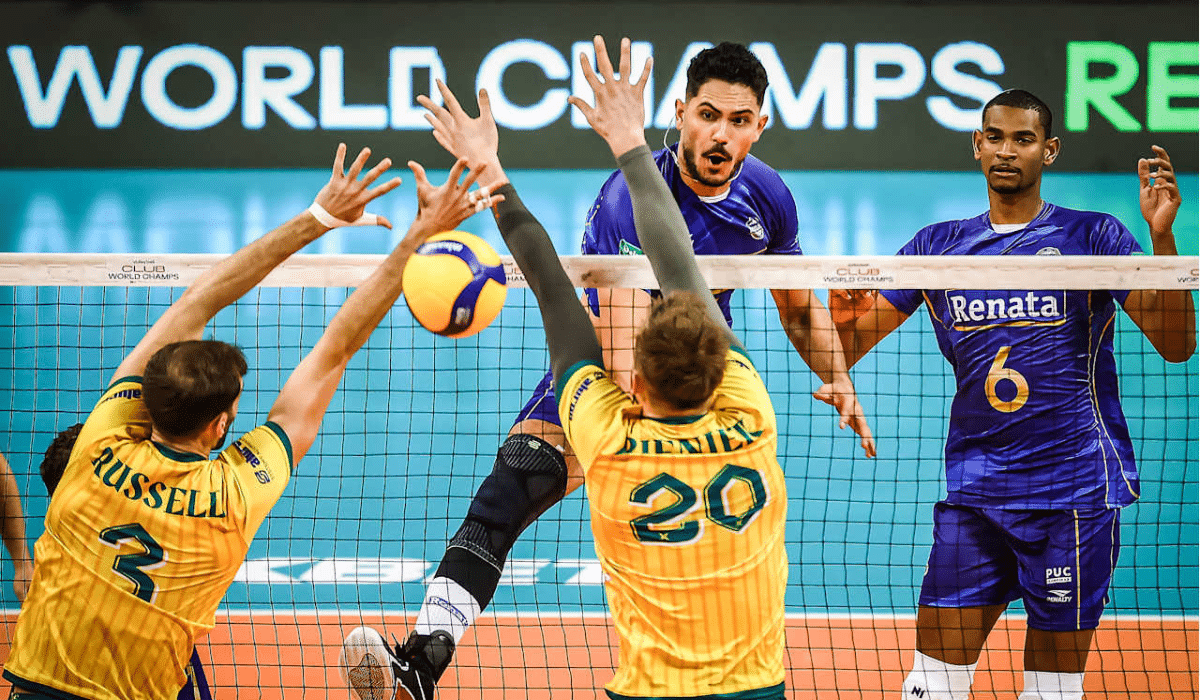 Adriano Xavier e Judson tiveram boas atuações pelo Vôlei Renata em derrota diante do poderoso vice-campeão europeu no Mundial (Foto: FIVB/Divulgação)