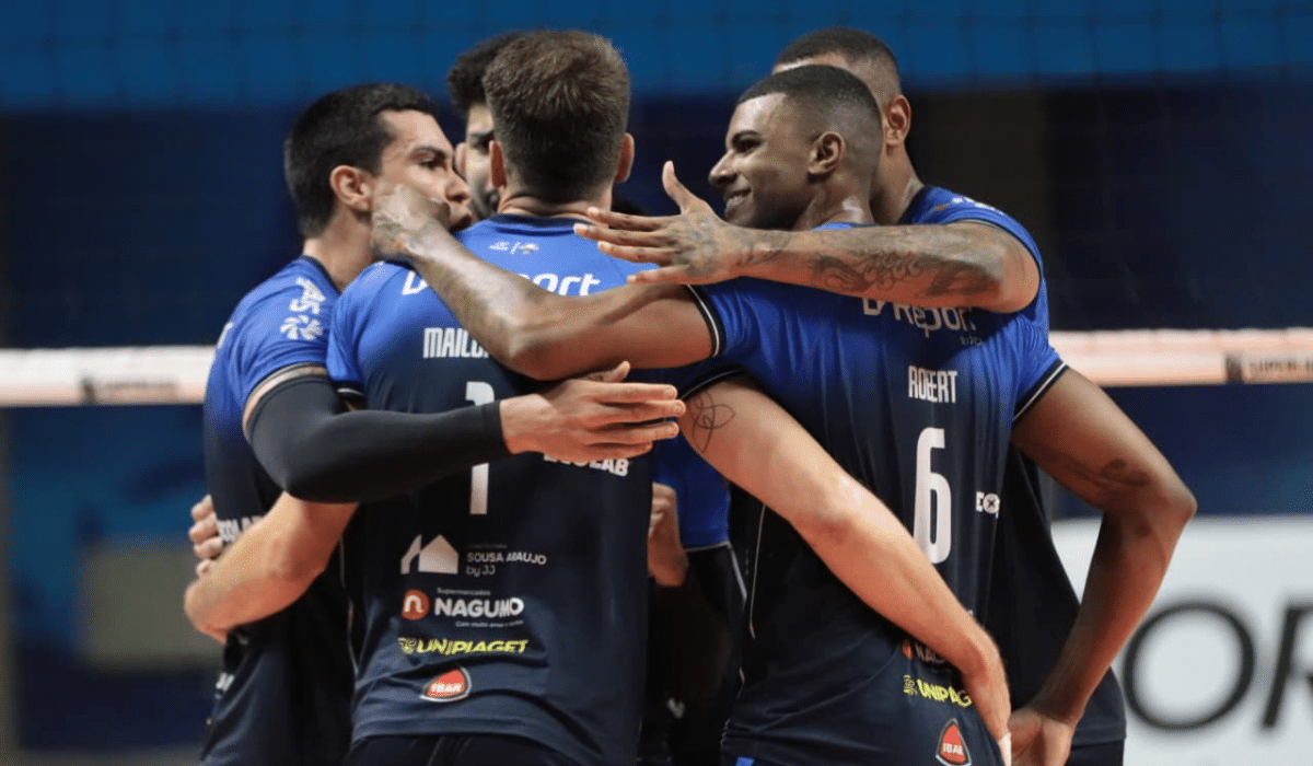 Suzano derrotou Monte Carmelo na última rodada do turno da Superliga e garantiu vaga na Copa Brasil 2026 (Divulgação/Suzano)