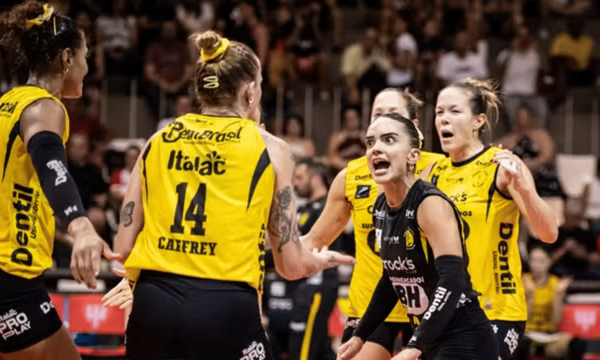 Praia Clube vence Tijuca pela Superliga (Foto: Thiago Mendes/Tijuca)