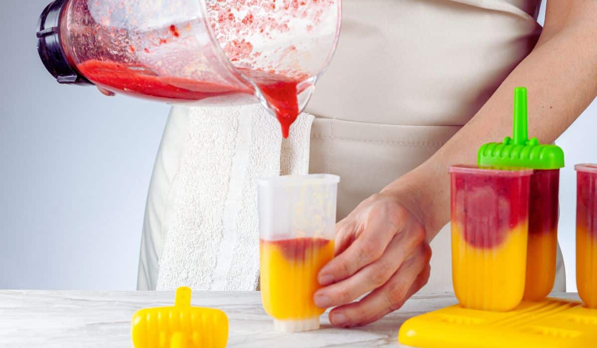 Sorvetes saudáveis- picolés caseiros com frutas e iogurte