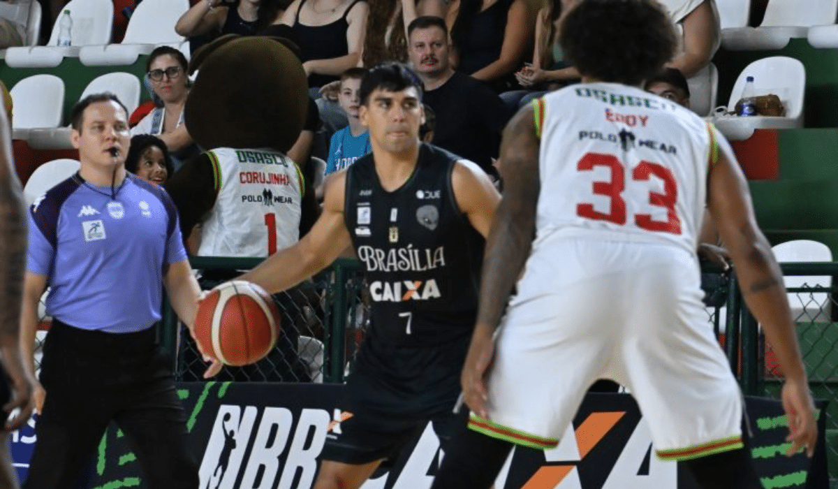 O Brasília atropelou o Osasco como visitante no NBB (Foto: Bruno Ulivieri/Osasco)