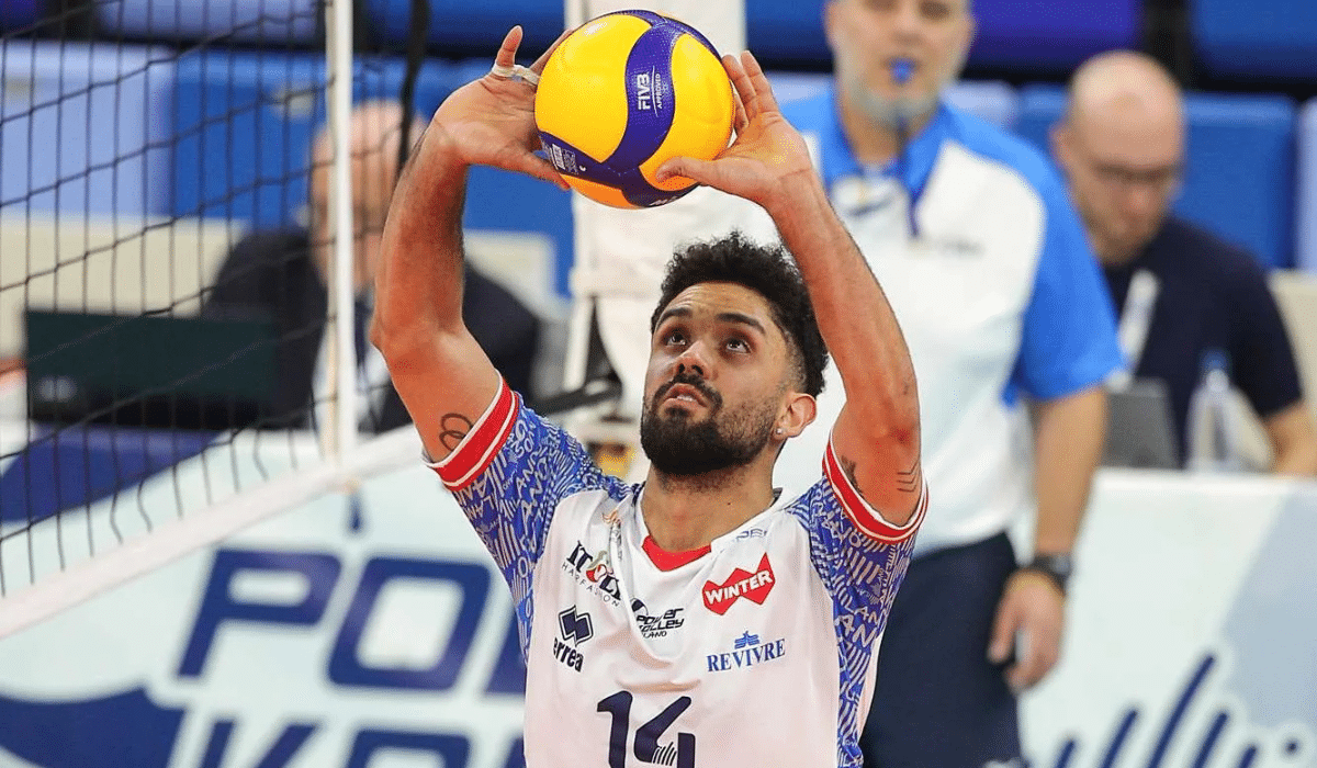 Fernando Cachopa ajudou a classificar o Milano para a fase de quartas de final da Copa Challenge (Foto: Matteo Morotti/Milano)
