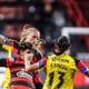 Na imagem, Isa Haas marcando a adversária durante os poucos minutos que ficou em campo.