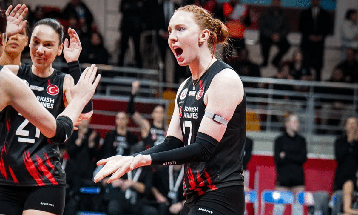 Julia Bergmann lidera vitória do THY no Campeonato Turco