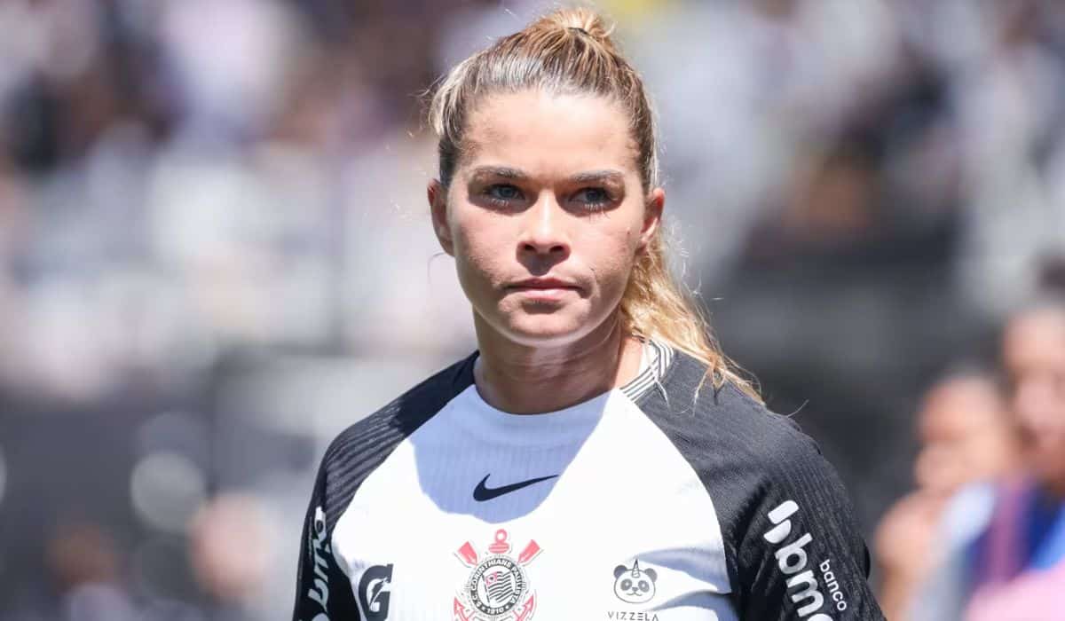 Tamires é uma das estrelas do Corinthians na Copa das Campeãs, o Mundial de clubes de futebol feminino. Saiba onde assistir!