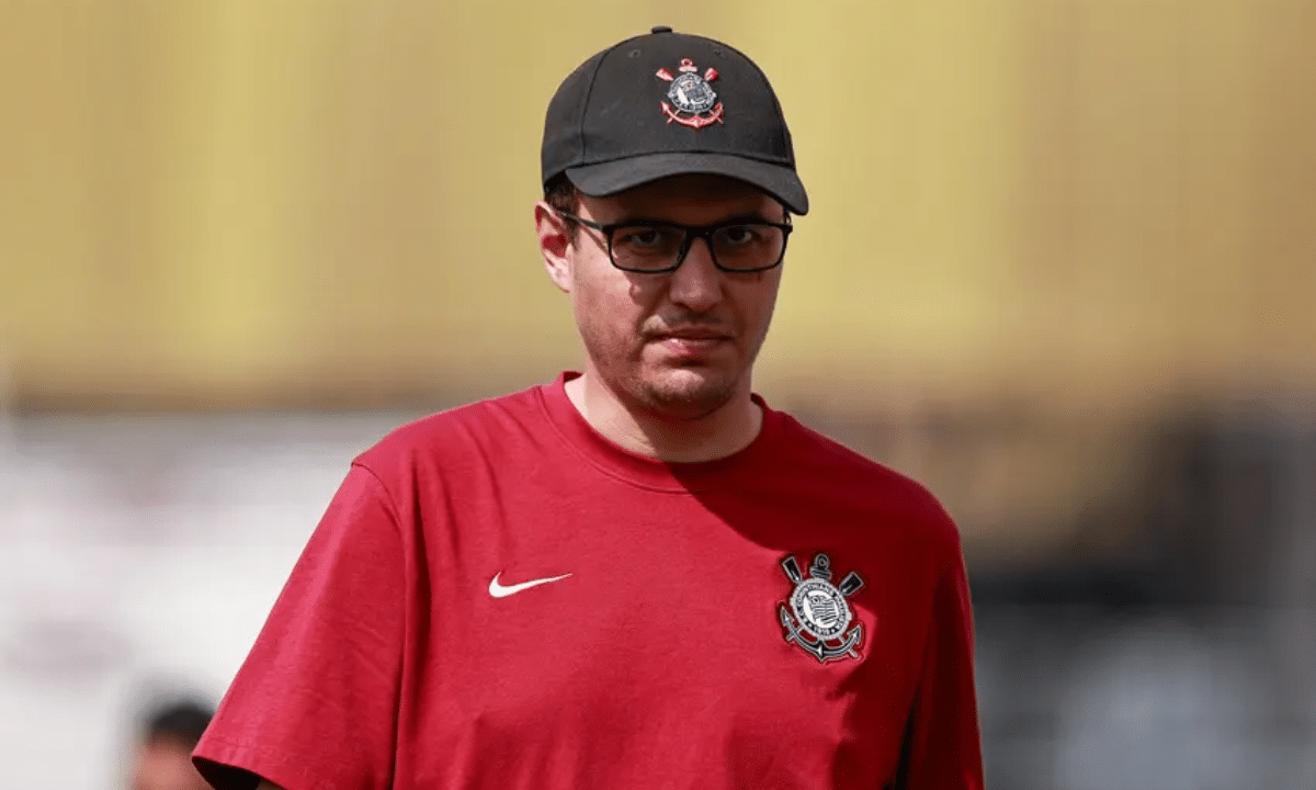 Lucas Piccinato deixa o comando do Corinthians. (Foto: Rebeca Reis/ Staff Images Woman/ CBF)