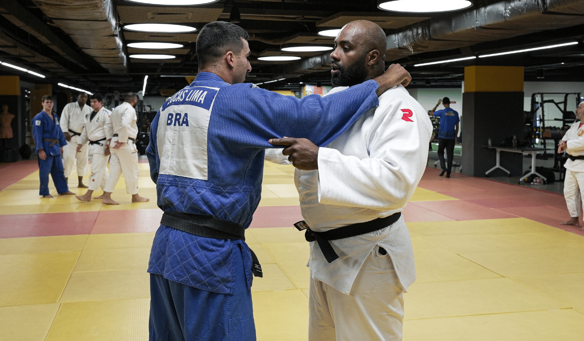 Teddy Riner treinou nesta quarta-feira (12) no CT Time Brasil com atletas da seleção brasileira de judô de base e adulta (Foto: Gabriel Augusto/COB)