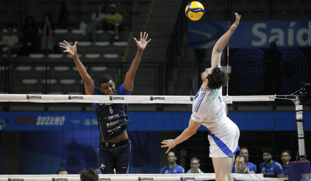 Sada Cruzeiro teve em Oppenkoski o principal nome na vitória sobre Suzano pela Superliga (Foto: Divulgação/Suzano Vôlei)