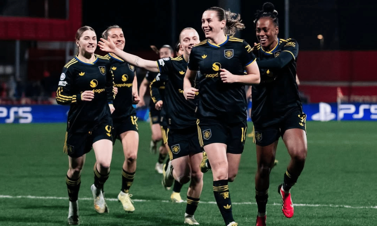 United domina Atletico e Wolfsburg busca empate heroico na Champions