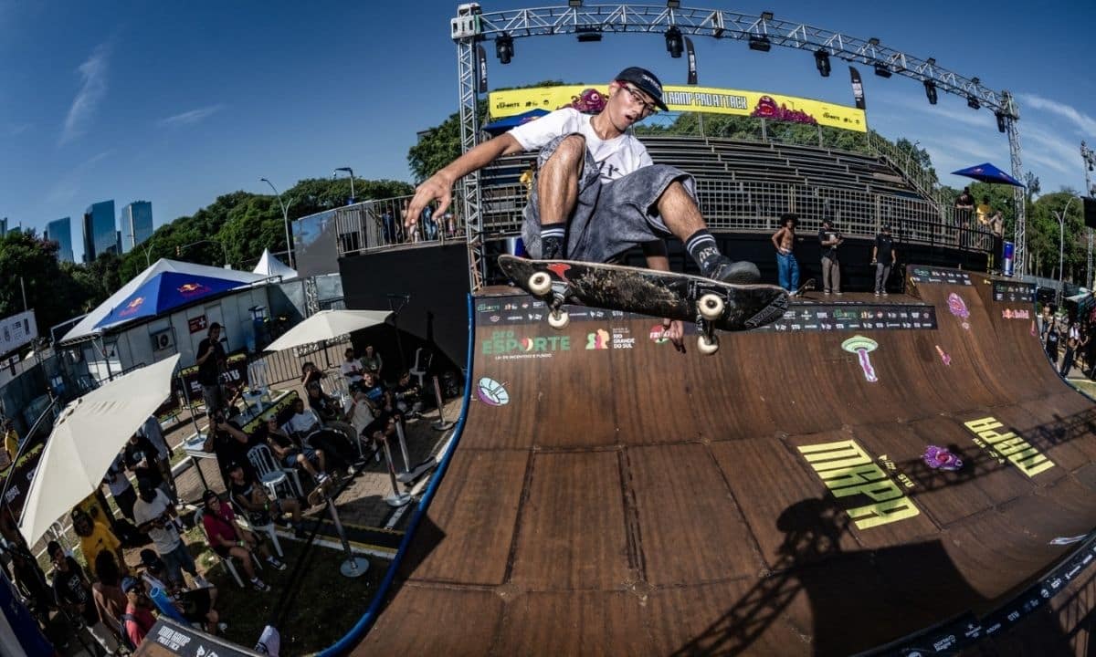 Vitor Ikeda consegue maior nota e vai para a final do Mini Ramp Pro Attack