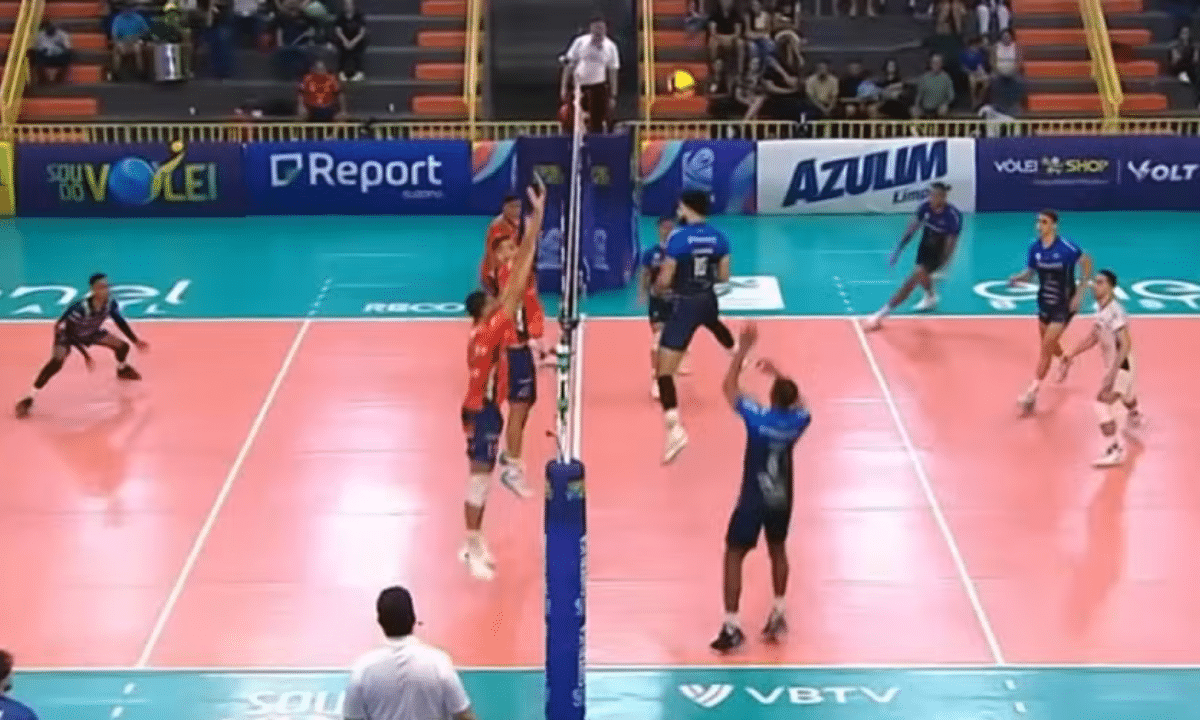 Suzano Vôlei x Monte Carmelo na Superliga Masculina de vôlei
