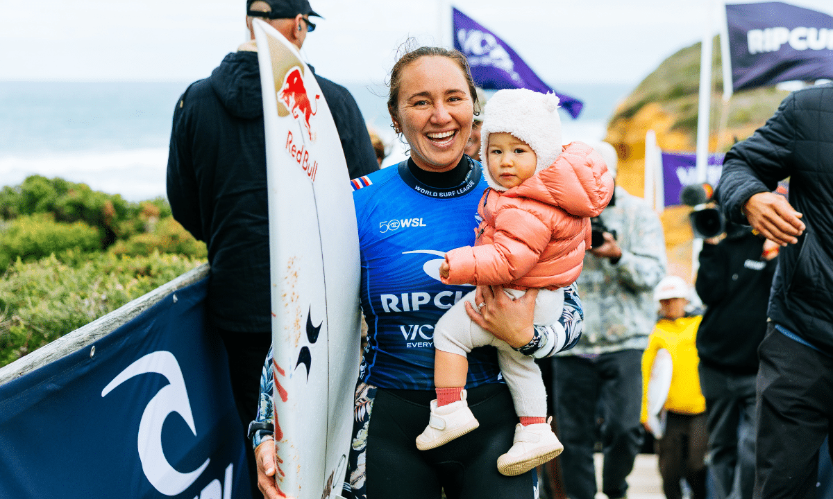 Carissa Moore revela desafios após retorno à WSL Não conseguia caminhar