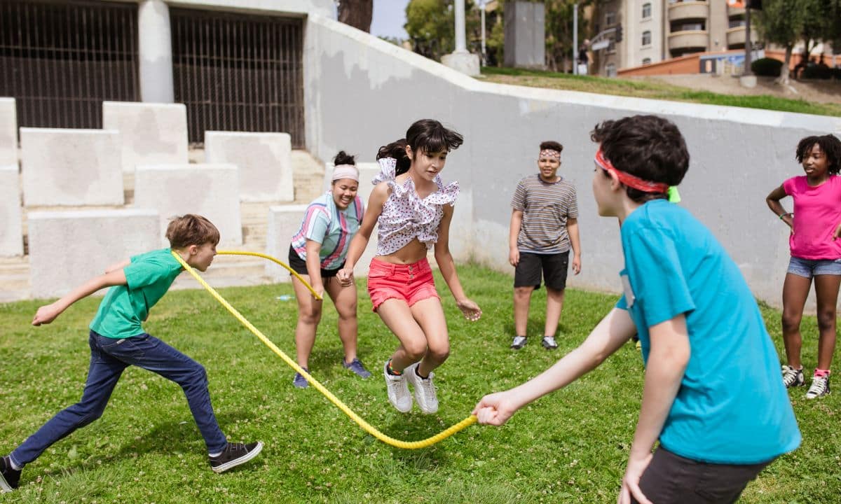Crianças- brincar já desenvolve preparo físico?