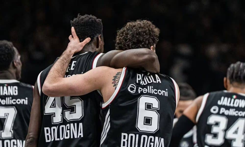 Yago Mateus não entra em quadra na vitória do Virtus Bologna sobre o Maccabi Tel Aviv na Euroliga. Encontro entre brasileiros não acontece e ambos foram eliminados do torneio