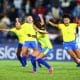 Na imagem, time do Brasil de base feminino que venceu a Argentina na final.