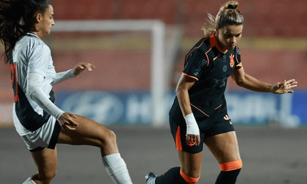 Corinthians goleia Mixto e retoma liderança do Brasileirão Feminino antes da Copa