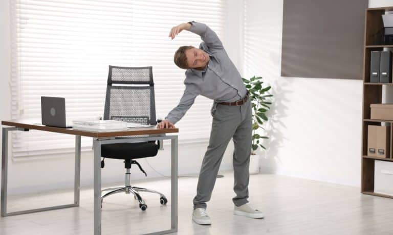 Home office- treino de postura ajuda seu corpo a reagir melhor