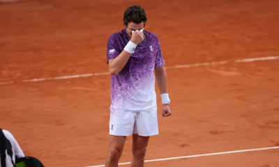 João Fonseca após vencer Dino Prizmic em Roland Garros (Foto: Loic Wacziak / FFT)